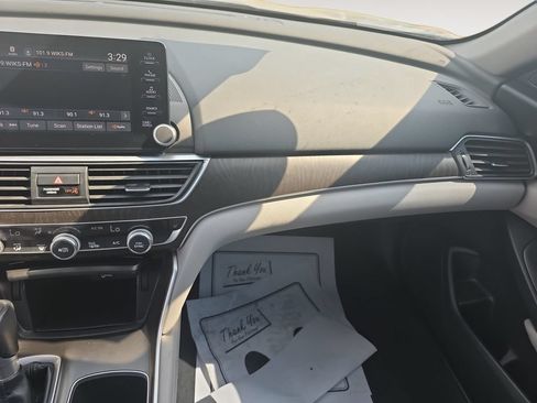 Used 2018 Honda Accord EX-L image 10