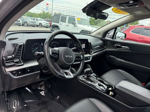 Used 2024 Kia Sportage SX FWD image 14