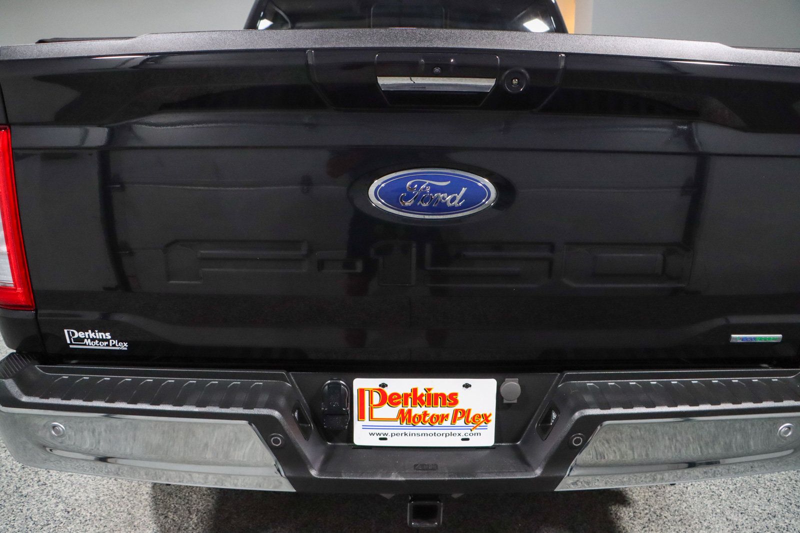 Used 2023 Ford F150 Lariat w/ Equipment Group 502A High AWD/4WD image 8