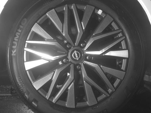 Used 2025 Nissan Altima 2.5 SV image 12