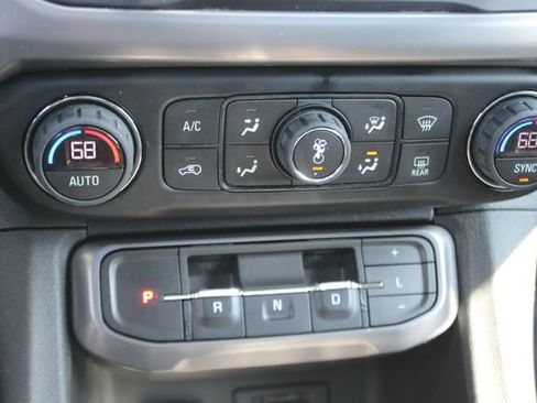 Used 2021 GMC Acadia AT4 image 7