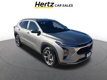 Used 2025 Chevrolet Trax LT