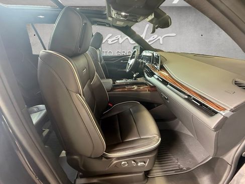 Certified 2023 Cadillac Escalade Premium Luxury w/ LPO, Floor Liner Package AWD/4WD image 23