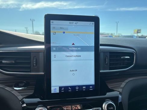 Used 2023 Ford Explorer Limited w/ Limited Technology Package image 24