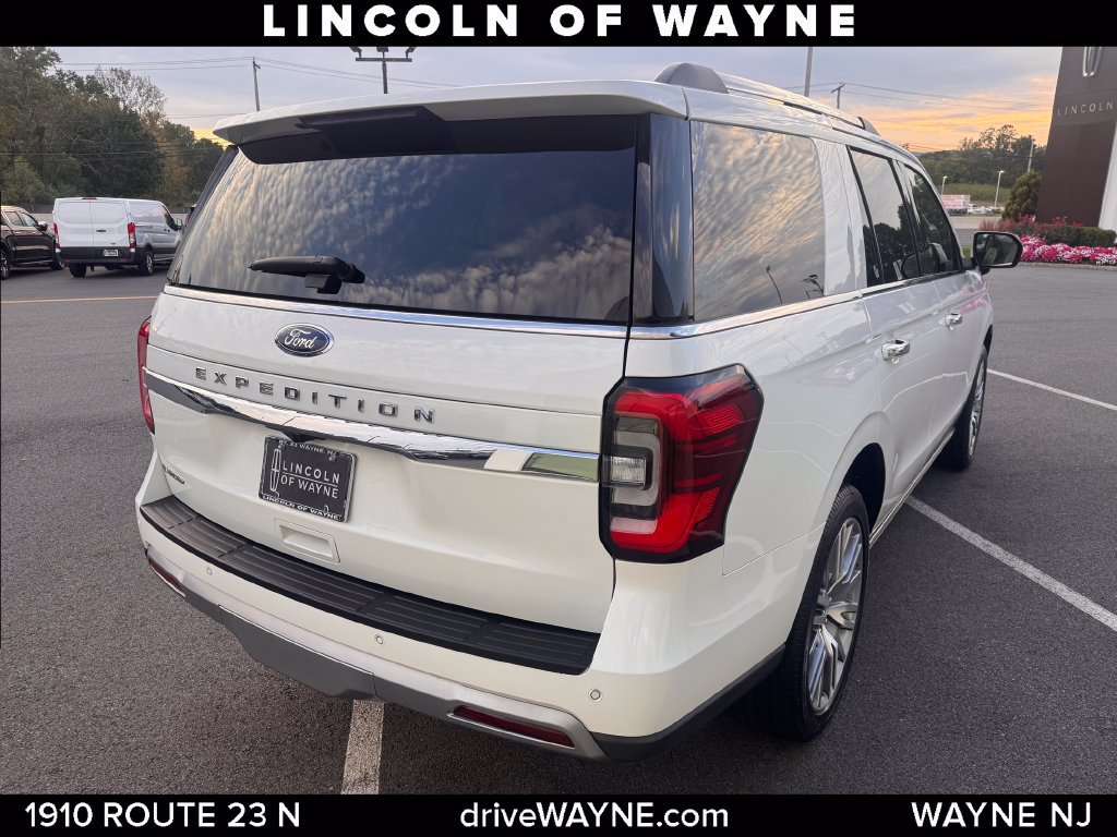 Used 2023 Ford Expedition Limited AWD/4WD image 7