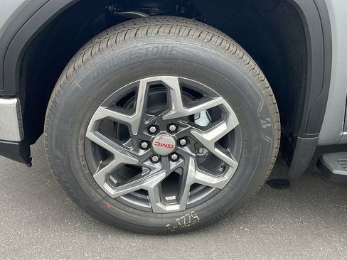 New 2026 GMC Sierra 1500 SLT w/ SLT Premium Plus Package image 9