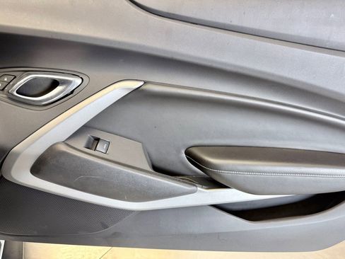 Used 2016 Chevrolet Camaro SS image 16