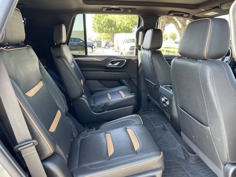 Used 2022 GMC Yukon AT4 w/ Max Trailering Package AWD/4WD image 30