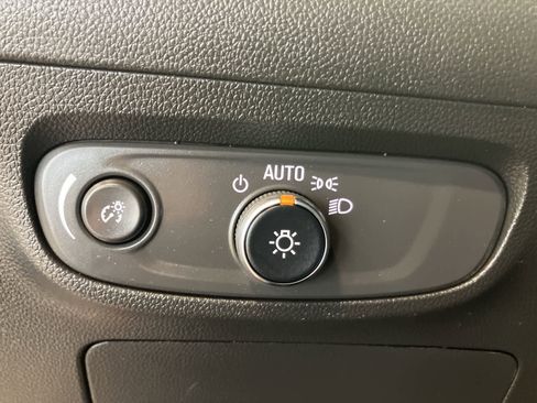 Used 2024 Buick Encore GX Preferred image 13