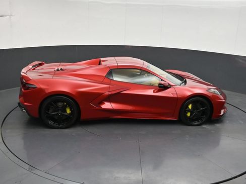 Used 2022 Chevrolet Corvette Stingray Premium Conv w/ Z51 Performance Package RWD image 22