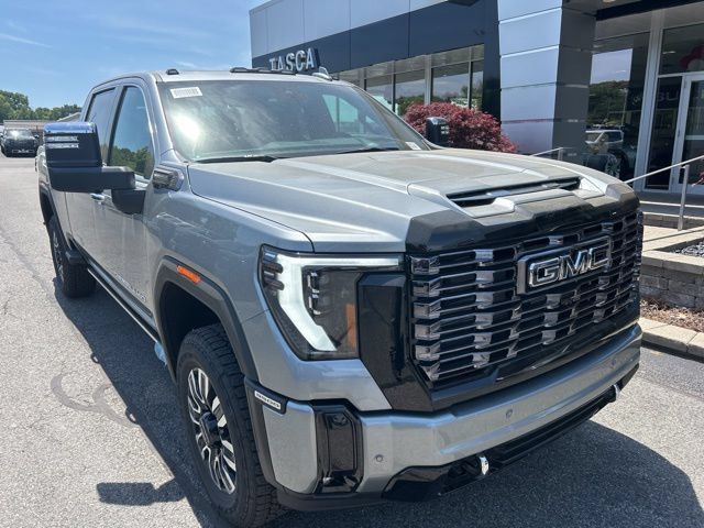 New 2026 GMC Sierra 3500 Denali Ultimate w/ LPO, Black Badging Package AWD/4WD image 1