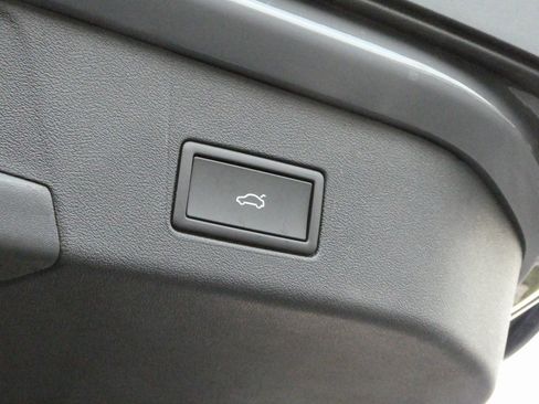 New 2025 Volkswagen ID.4 Pro S image 22