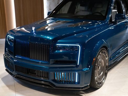 Used 2026 Rolls-Royce Cullinan AWD/4WD image 12
