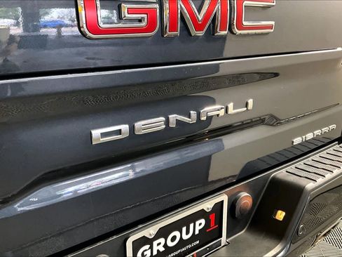 Certified 2022 GMC Sierra 1500 Denali w/ Denali Premium Package AWD/4WD image 10