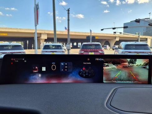 New 2025 Lincoln Navigator Reserve AWD/4WD image 10
