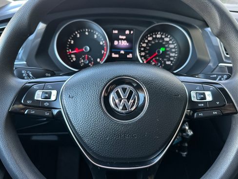Used 2021 Volkswagen Tiguan S image 23