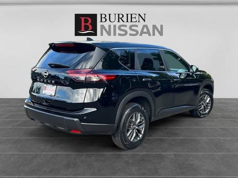 Used 2024 Nissan Rogue S FWD image 5