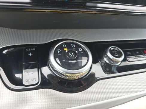 Used 2025 Ford Expedition Active image 21