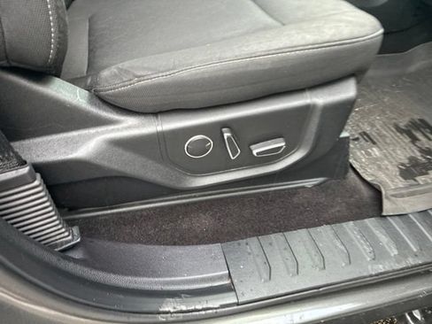 Used 2018 Ford F150 XLT w/ Equipment Group 302A Luxury AWD/4WD image 23