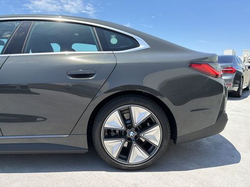 Used 2025 BMW i4 eDrive40 w/ Premium Package RWD image 5