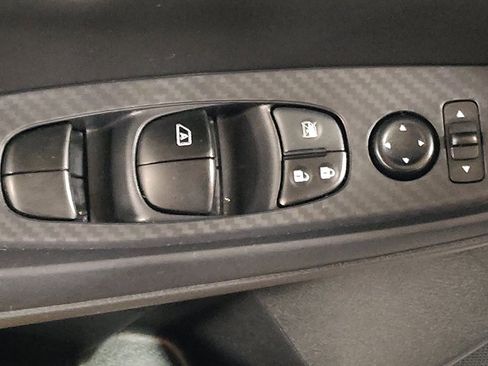 Used 2023 Nissan Sentra SV FWD image 27