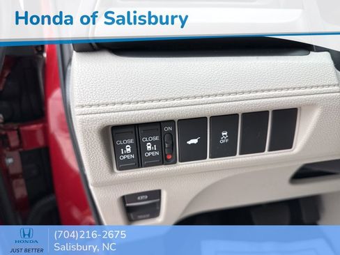 Certified 2025 Honda Odyssey EX-L image 21