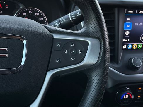 Used 2023 GMC Acadia SLE w/ Driver Convenience Package image 14