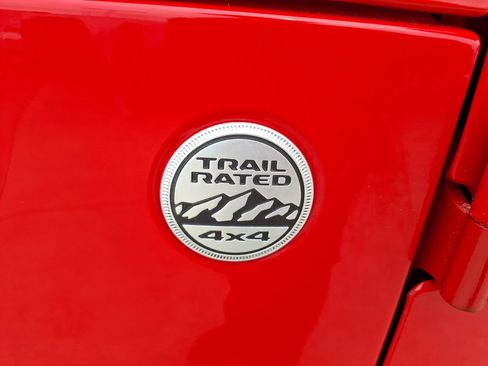 Used 2018 Jeep Wrangler Unlimited Sport AWD/4WD image 13