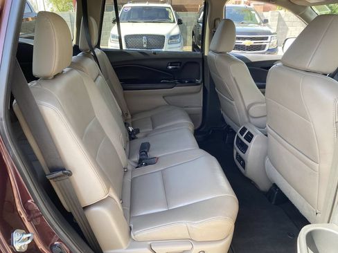 Used 2016 Honda Pilot Touring image 13