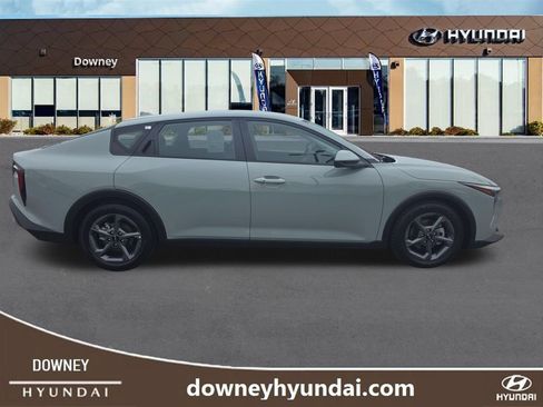 Used 2025 Kia K4 FWD image 6