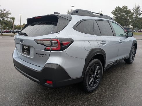 Used 2023 Subaru Outback Onyx Edition image 5