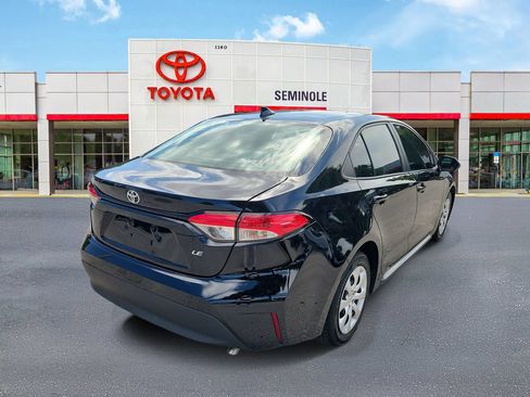 Used 2024 Toyota Corolla LE FWD image 3