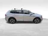 Used 2021 Volkswagen Tiguan SEL Premium R-Line image 6