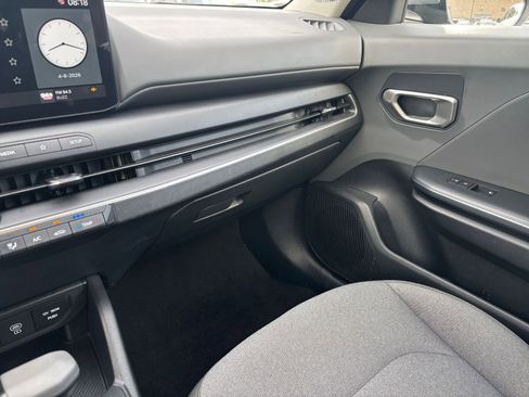 Used 2025 Kia K4 LXS image 34