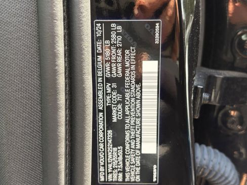 Used 2025 Volvo V60 B5 Cross Country Plus AWD/4WD image 32