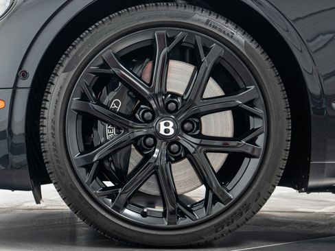 Used 2023 Bentley Continental GT V8 image 10