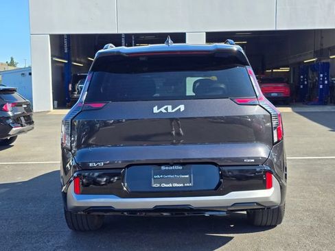 Certified 2024 Kia EV9 GT-Line AWD/4WD image 4