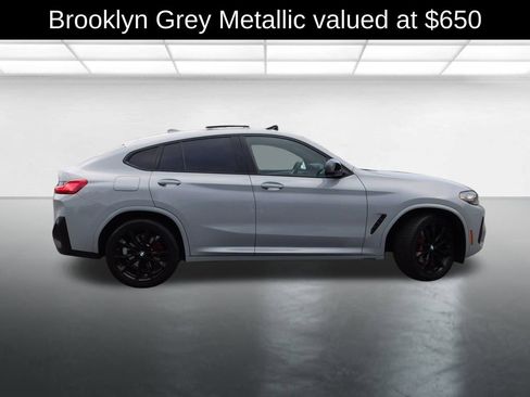 Used 2023 BMW X4 M40i w/ Premium Package image 5