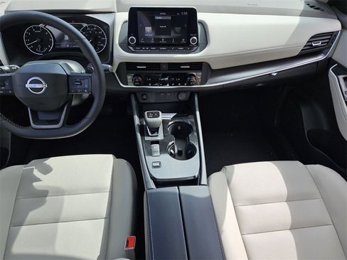 New 2026 Nissan Rogue SV w/ SV Premium Package image 7