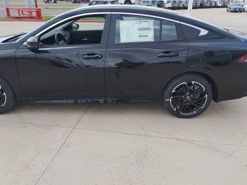 New 2026 Nissan Sentra SR w/ SR All Weather Package FWD image 13