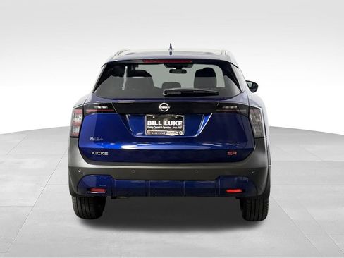 Used 2025 Nissan Kicks SR FWD image 6
