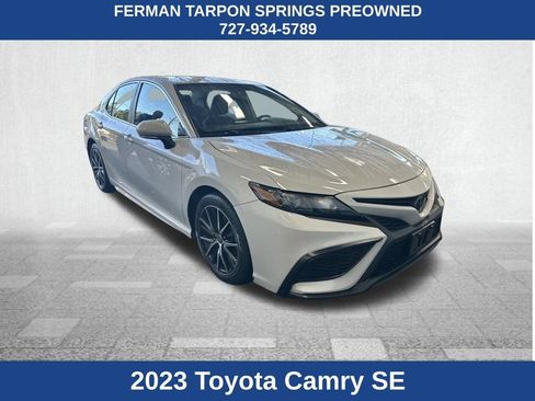 Used 2023 Toyota Camry SE FWD image 1