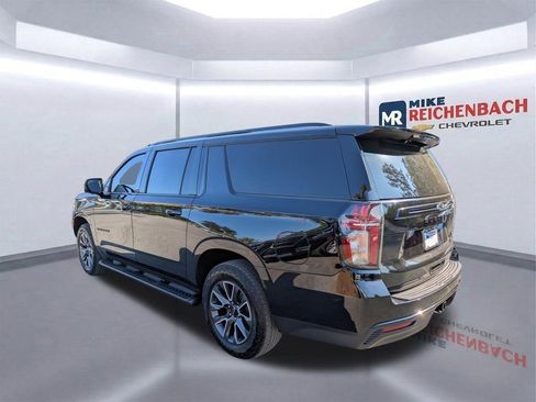 Used 2023 Chevrolet Suburban Z71 w/ Luxury Package AWD/4WD image 6