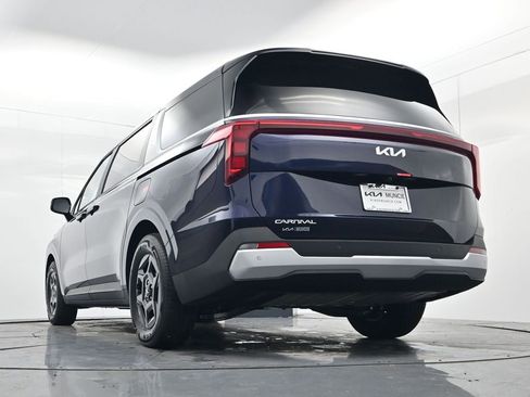 New 2026 Kia Carnival LX FWD image 37
