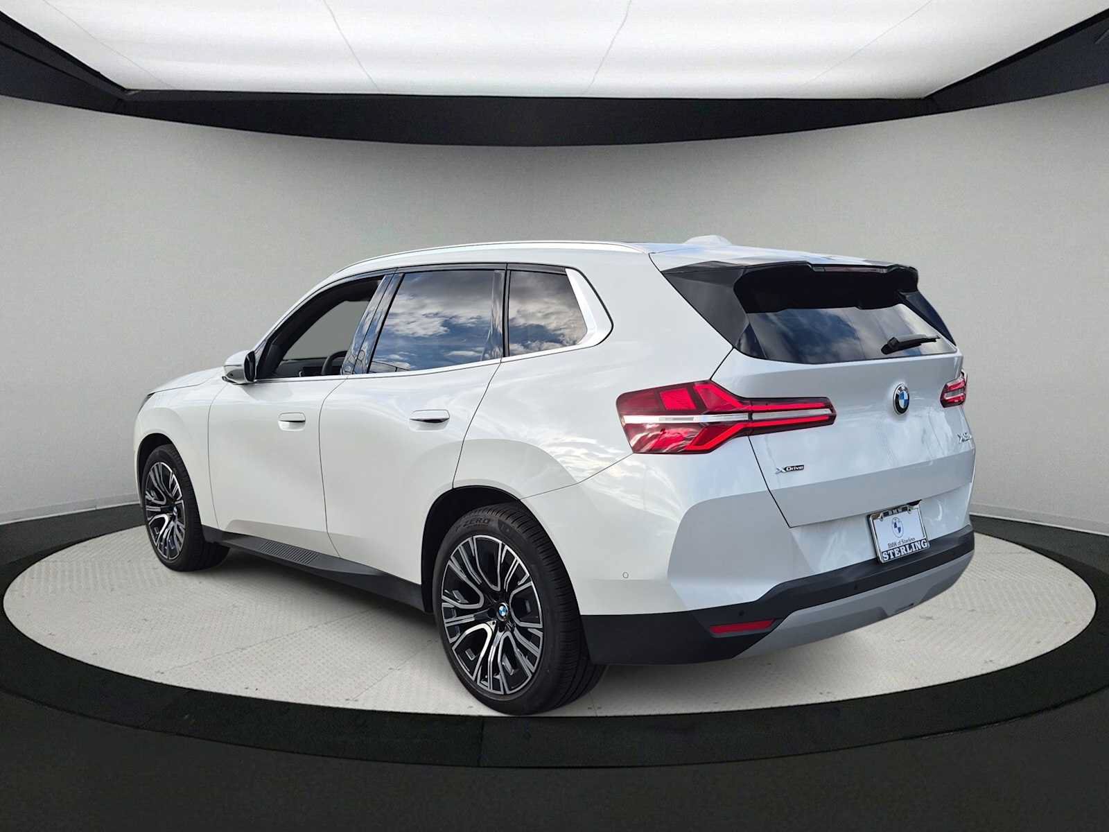 Used 2026 BMW X3 xDrive30i w/ Premium Package AWD/4WD image 6