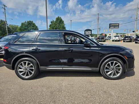 Used 2023 Lincoln Corsair AWD w/ Equipment Group 101A image 2