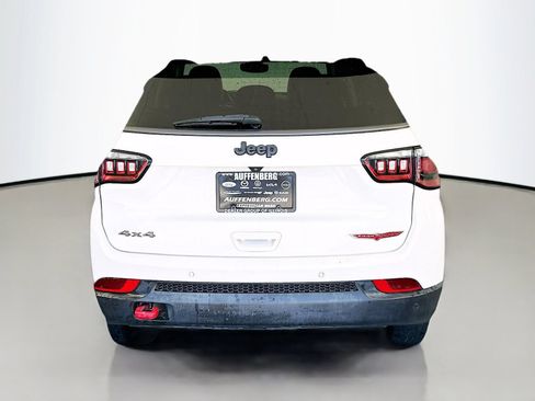 Used 2021 Jeep Compass Trailhawk AWD/4WD image 6