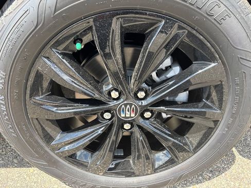 New 2026 Buick Envista Sport Touring w/ Convenience I Package FWD image 8