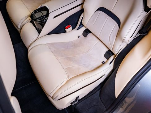 Certified 2025 Ferrari Purosangue image 16