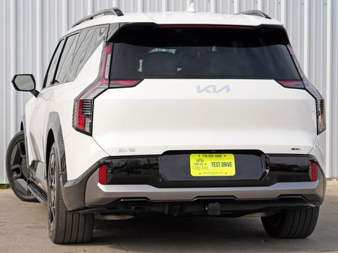 Used 2024 Kia EV9 GT-Line image 6